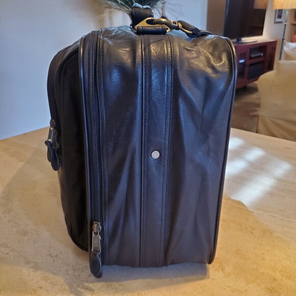 Briefcase Leather Carry On / Garment Bag Carry On luggage - Picture 13 of 16